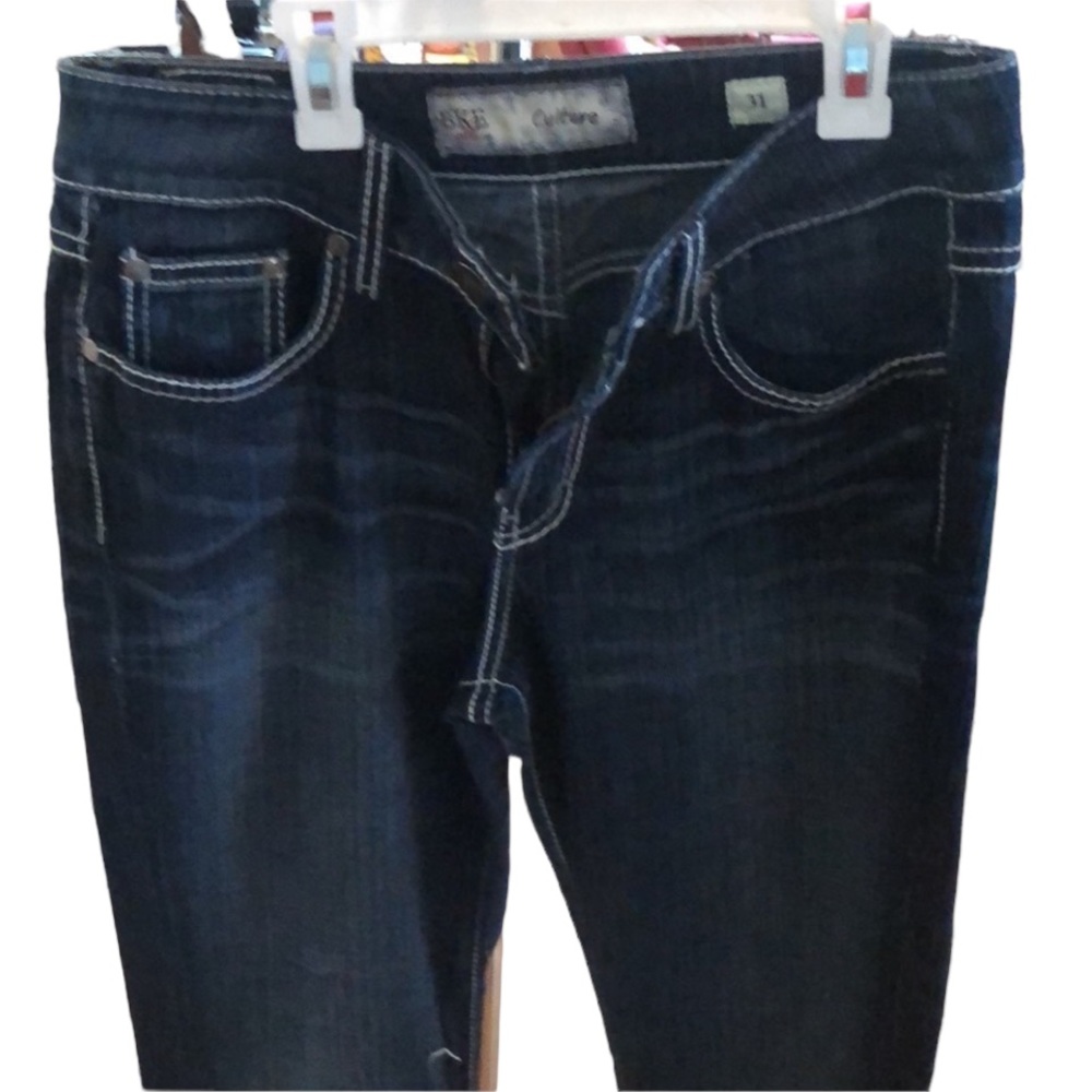 BKE Couture  size 31  blue jeans straight cropped shown with cuff NWOT